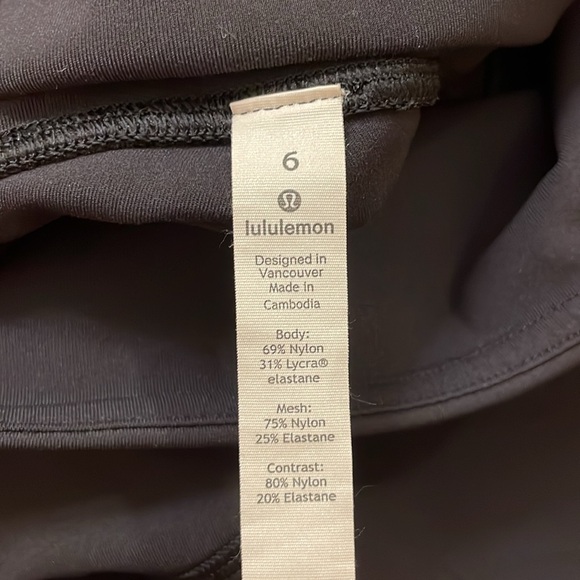 Lululemon leggings size 6 - Picture 5 of 5